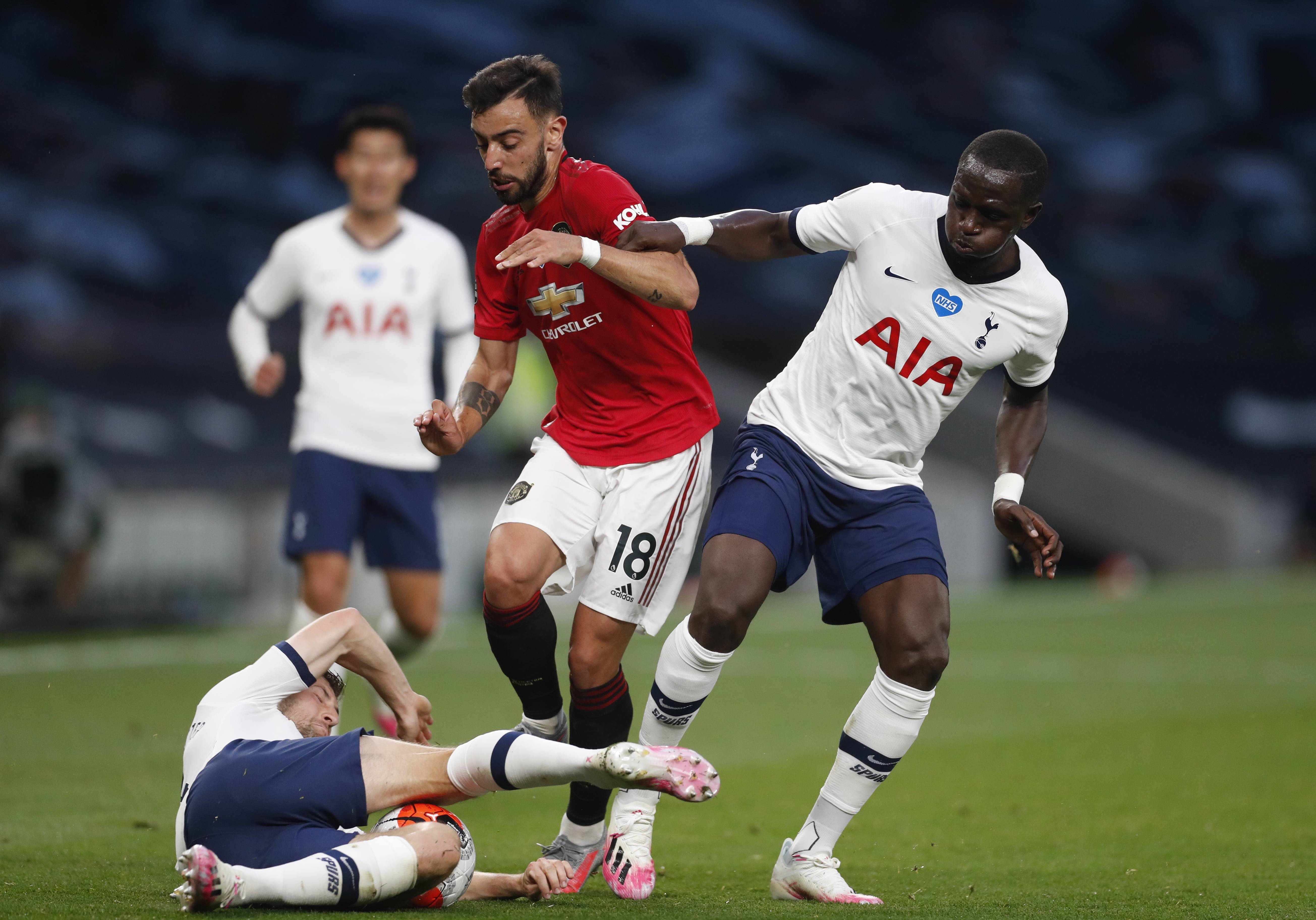 纷聚焦于这 纷聚焦于这